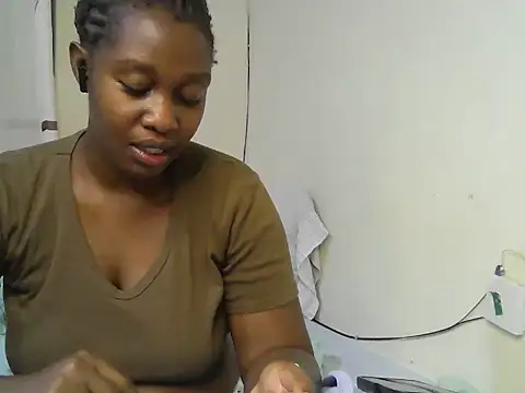 curvy_princess1 stripchat live cam model