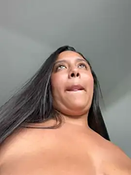 Victoria_Owens stripchat live cam model