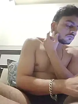 Realcumshow stripchat live cam model