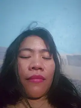 Aywa90 stripchat live cam model
