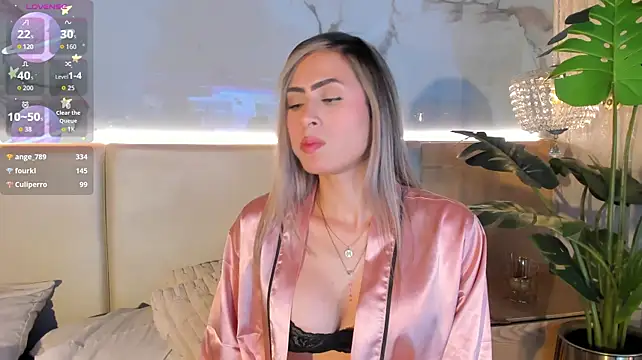 Sienna_Bellucci1 stripchat live cam model