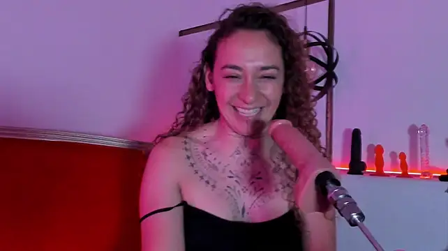 Laguertha___ stripchat live cam model