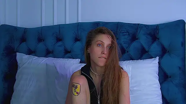 HaileyArden stripchat live cam model