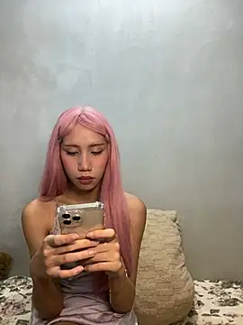 mariannedelaine stripchat live cam model