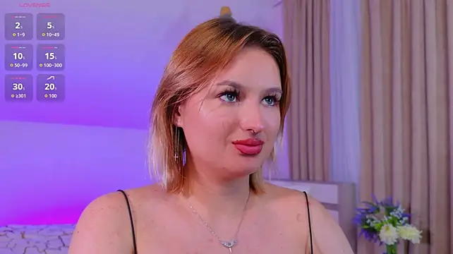 Eevangelinee stripchat live cam model