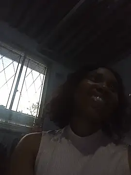 EbonyJuicyAss stripchat live cam model