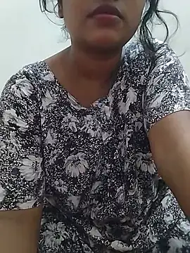 v_Hot_Sweety stripchat live cam model