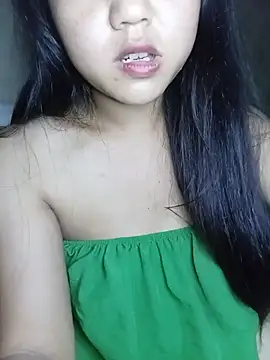 Quynhxinh stripchat live cam model