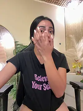 TS-SimplyTheBest stripchat live cam model