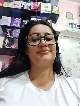 keilymadam stripchat live cam model