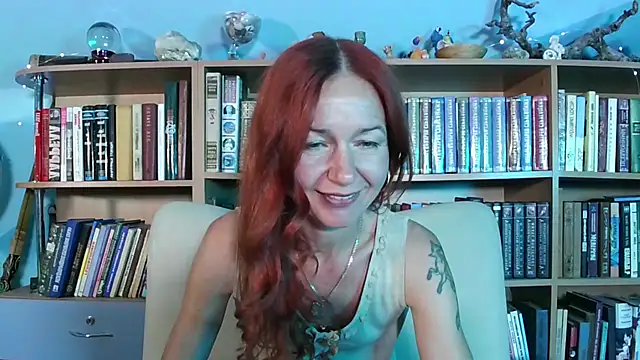 Foxilady357 stripchat live cam model