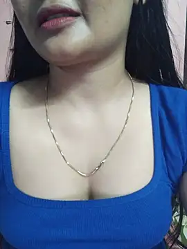 Wild-janvi stripchat live cam model