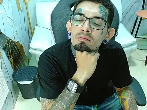 Boy_tatto77 stripchat live cam model