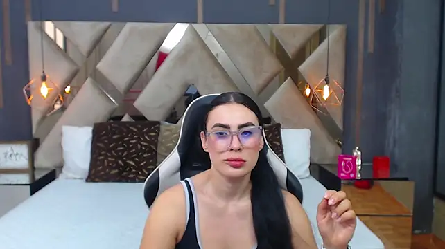 MartinaaFit stripchat live cam model