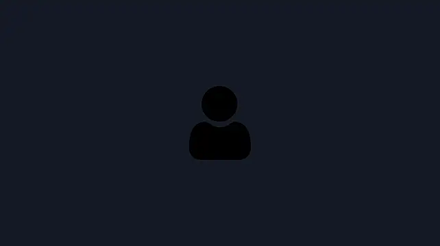 EwaGuzi stripchat live cam model