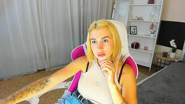 HannaWellss stripchat live cam model