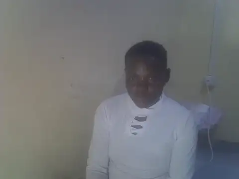 BUBBLY-QWEEN stripchat live cam model