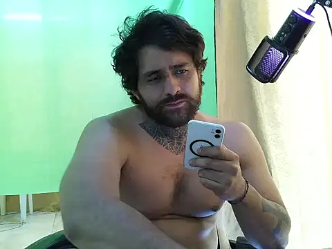 aronmiller404 stripchat live cam model