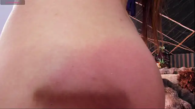 Holly_22 stripchat live cam model
