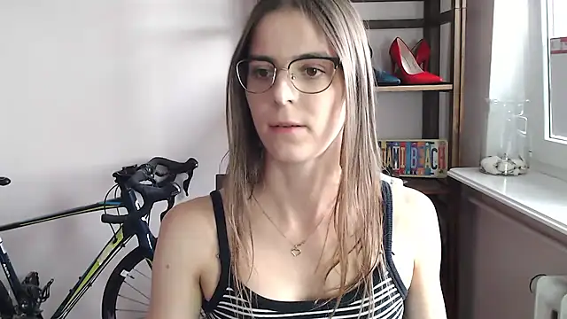 love_megi stripchat live cam model