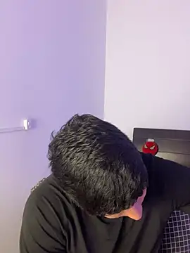 Goldenknight33 stripchat live cam model