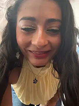 IsabellaMariet stripchat live cam model
