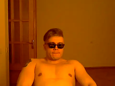 thuglife26 stripchat live cam model