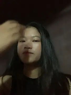 LilyLily68 stripchat live cam model