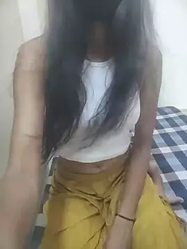 Amisha_kaur stripchat live cam model