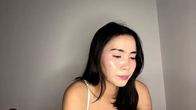 HiediWatkin stripchat live cam model