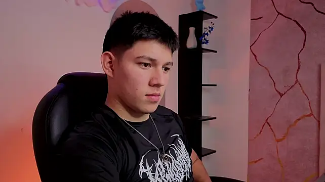JamesCr_ stripchat live cam model