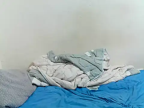 BerryJulie stripchat live cam model