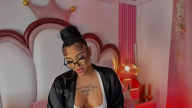 Mia_Jansen stripchat live cam model