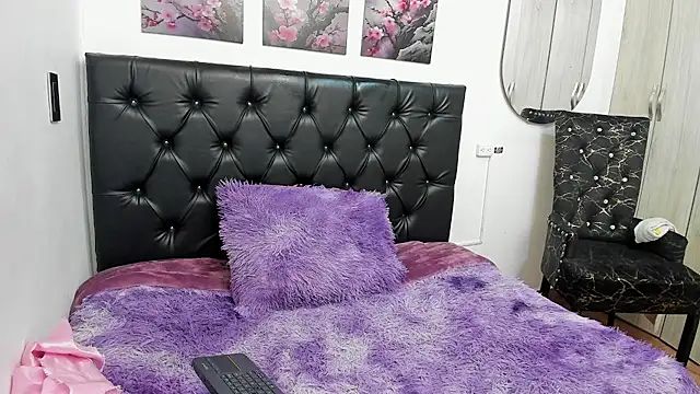 Kitty_f00x stripchat live cam model