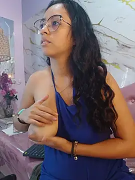 LuciiferBlack stripchat live cam model