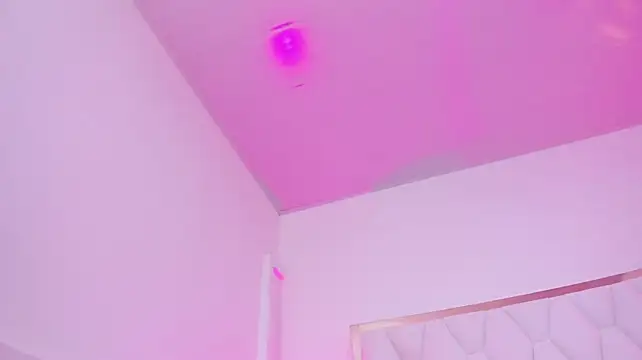 Juliette_nt stripchat live cam model
