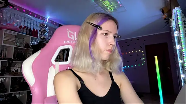 lonely_bunny stripchat live cam model