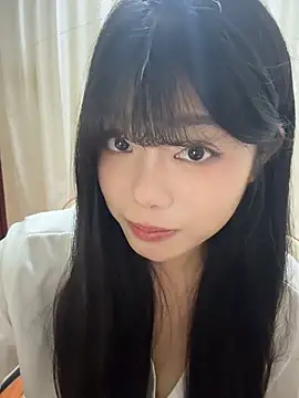 QIqiwendy77 stripchat live cam model