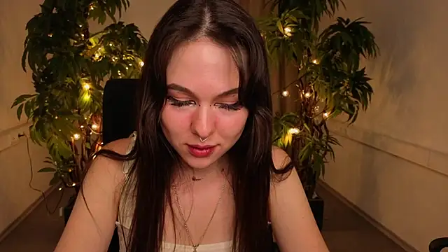 HollyWallis stripchat live cam model