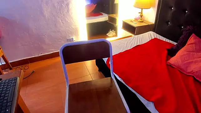 EstrellaTorres stripchat live cam model