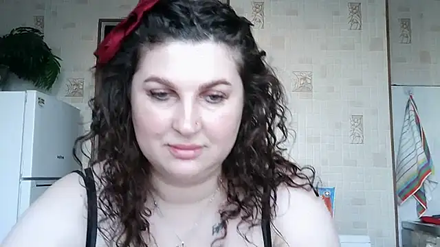 Velenaz stripchat live cam model