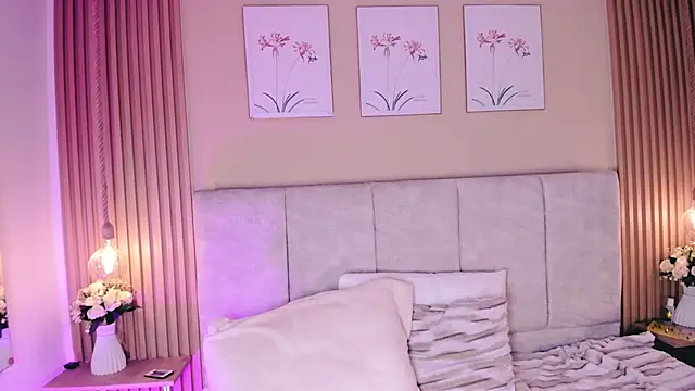 cherlynnn stripchat live cam model