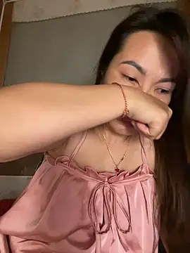MUNMUN2K5 stripchat live cam model