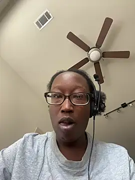 Beautifulblk444 stripchat live cam model