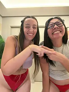 BelleLouiseVp stripchat live cam model