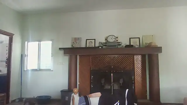 llopaco stripchat live cam model