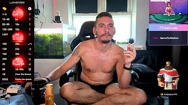 Rayzel_White stripchat live cam model