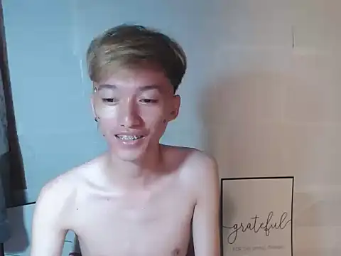 Fem_phiLboy69 stripchat live cam model