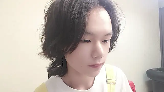 YYW_000 stripchat live cam model