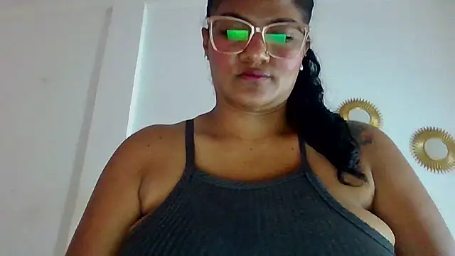 alejandraboobs07 stripchat live cam model